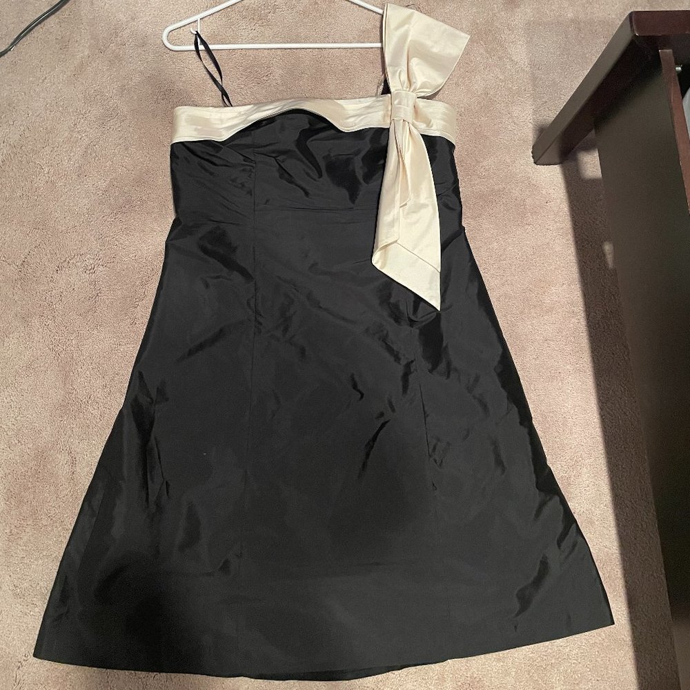 Ann Taylor Loft Black and White Bow Dress - Size 12